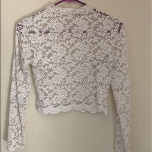 WHITE FLORAL SEE THROUGH TOP